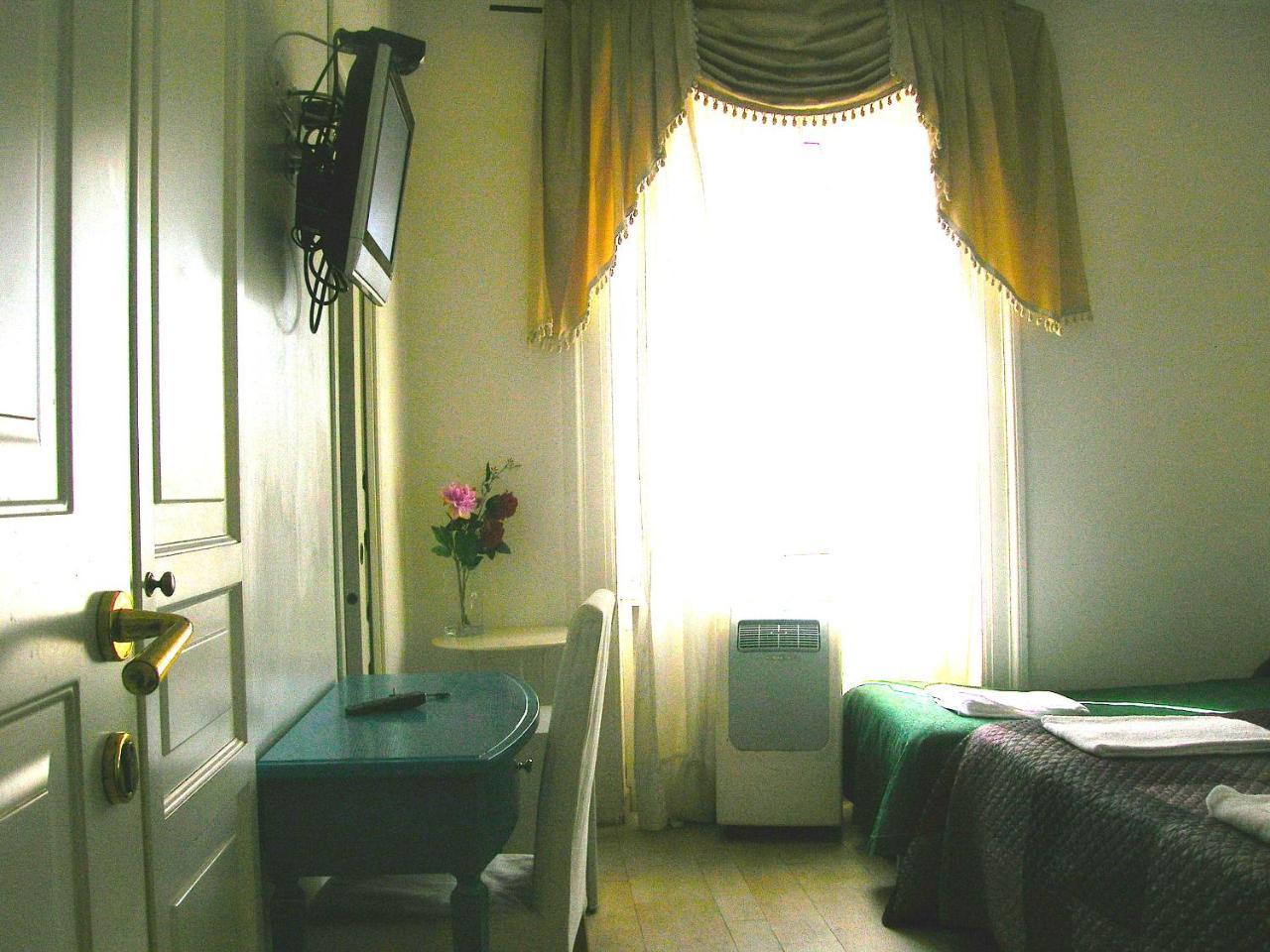 Light Inn Affittacamere Roma Dış mekan fotoğraf